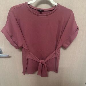 Express Mauve Short Sleeve Top – Size XS with tie detail